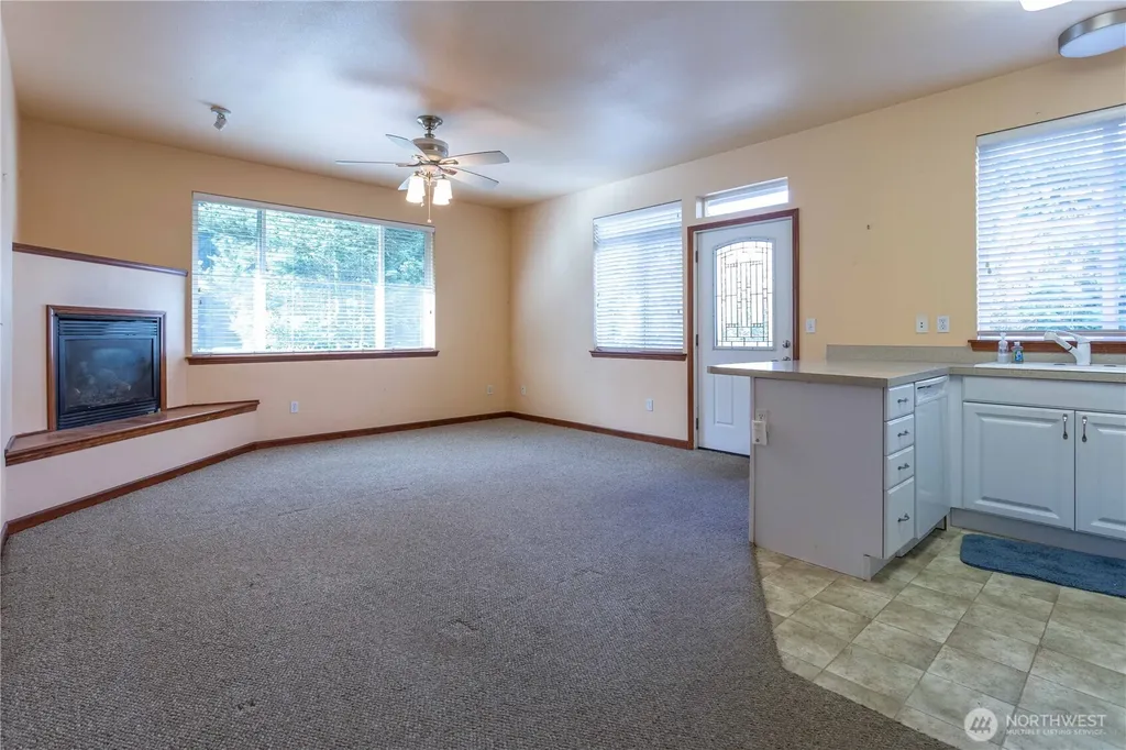 918 Citadel Drive Everson WA 98247