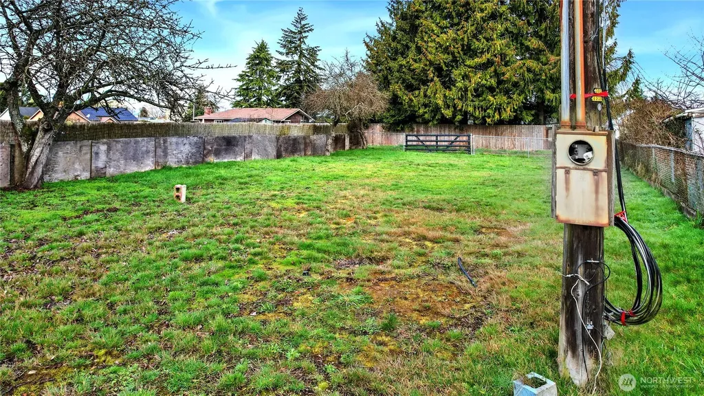2117 E 5th Avenue Port Angeles WA 98362