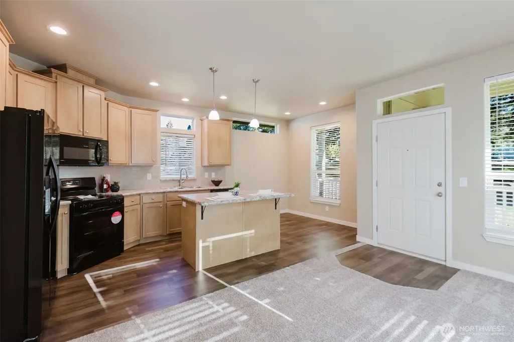 3371 SE Bielmeier Road Port Orchard WA 98367
