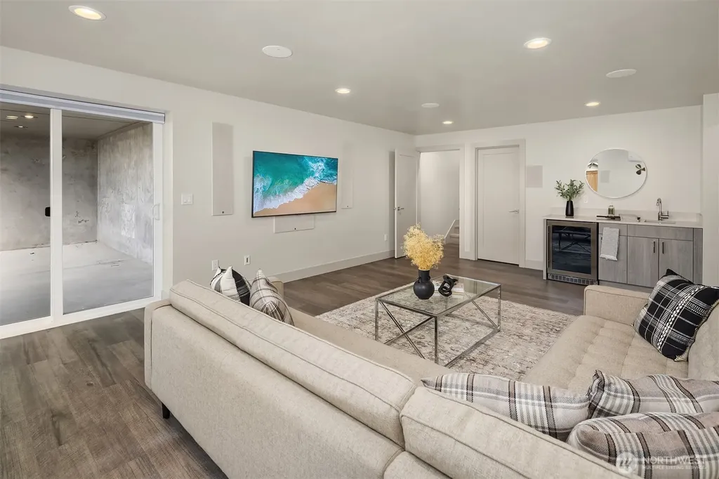 2144 NW 201st Street Shoreline WA 98177