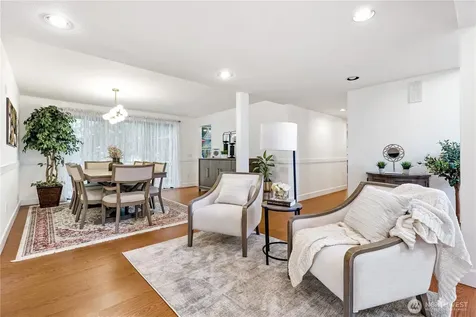 21842 NE 30th Place Sammamish WA 98074