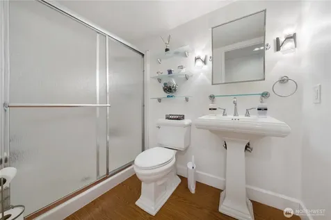 21842 NE 30th Place Sammamish WA 98074