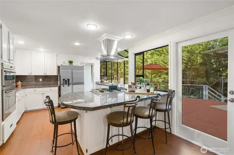 21842 NE 30th Place Sammamish WA 98074