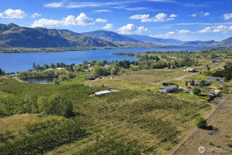 82 Eastlake Road Oroville WA 98844