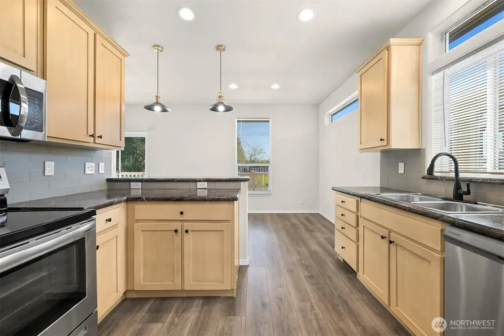4672 Birch Bay Lynden Road Blaine WA 98230