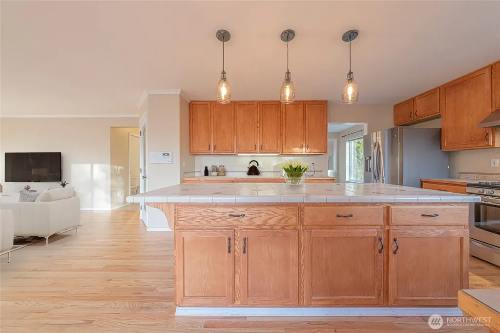 14115 263rd Avenue E Buckley WA 98321