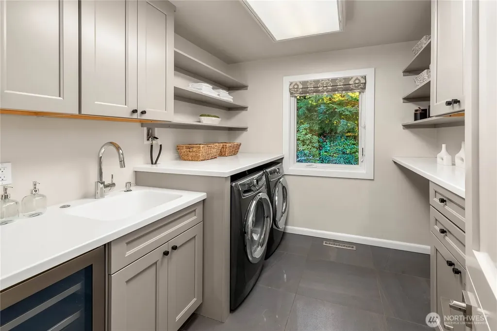 7580 SE 71st Street Mercer Island WA 98040