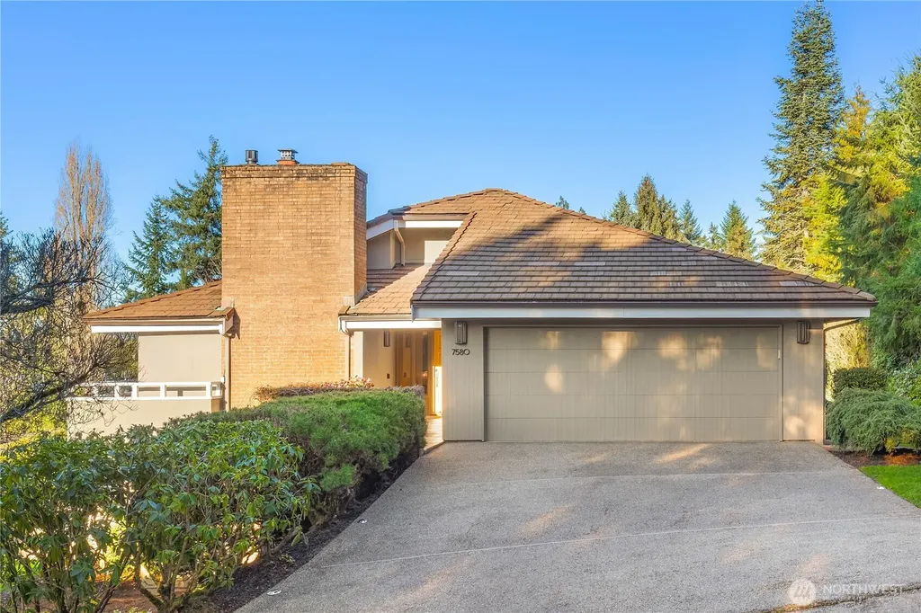 7580 SE 71st Street Mercer Island WA 98040