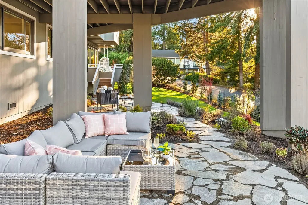 7580 SE 71st Street Mercer Island WA 98040