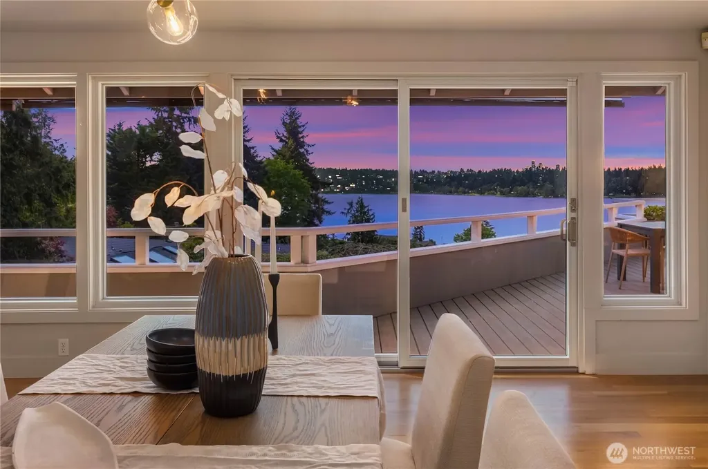 7580 SE 71st Street Mercer Island WA 98040