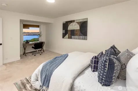 7580 SE 71st Street Mercer Island WA 98040