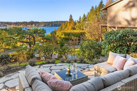 7580 SE 71st Street Mercer Island WA 98040