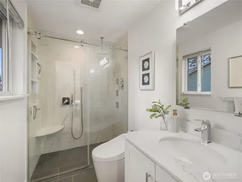 349 Anacortes Avenue SE Renton WA 98059