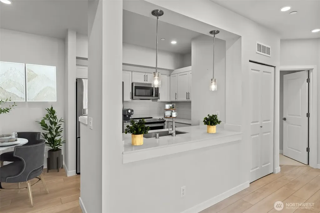 1970 SE 12th Court North Bend WA 98045