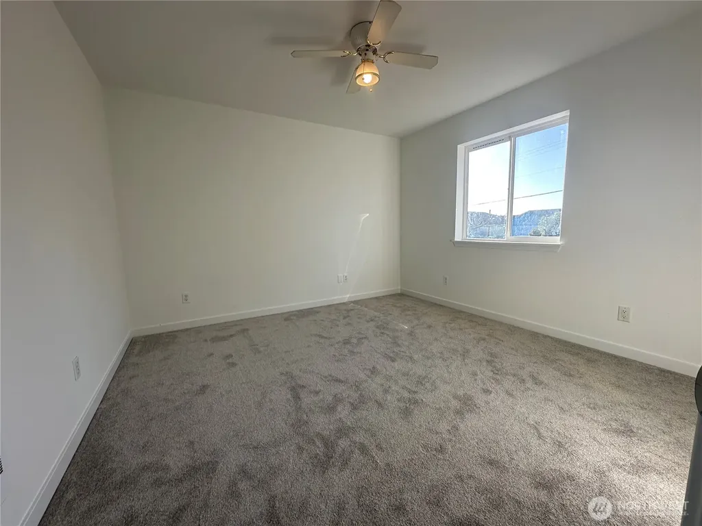 570 Canal Drive NE Ocean Shores WA 98569