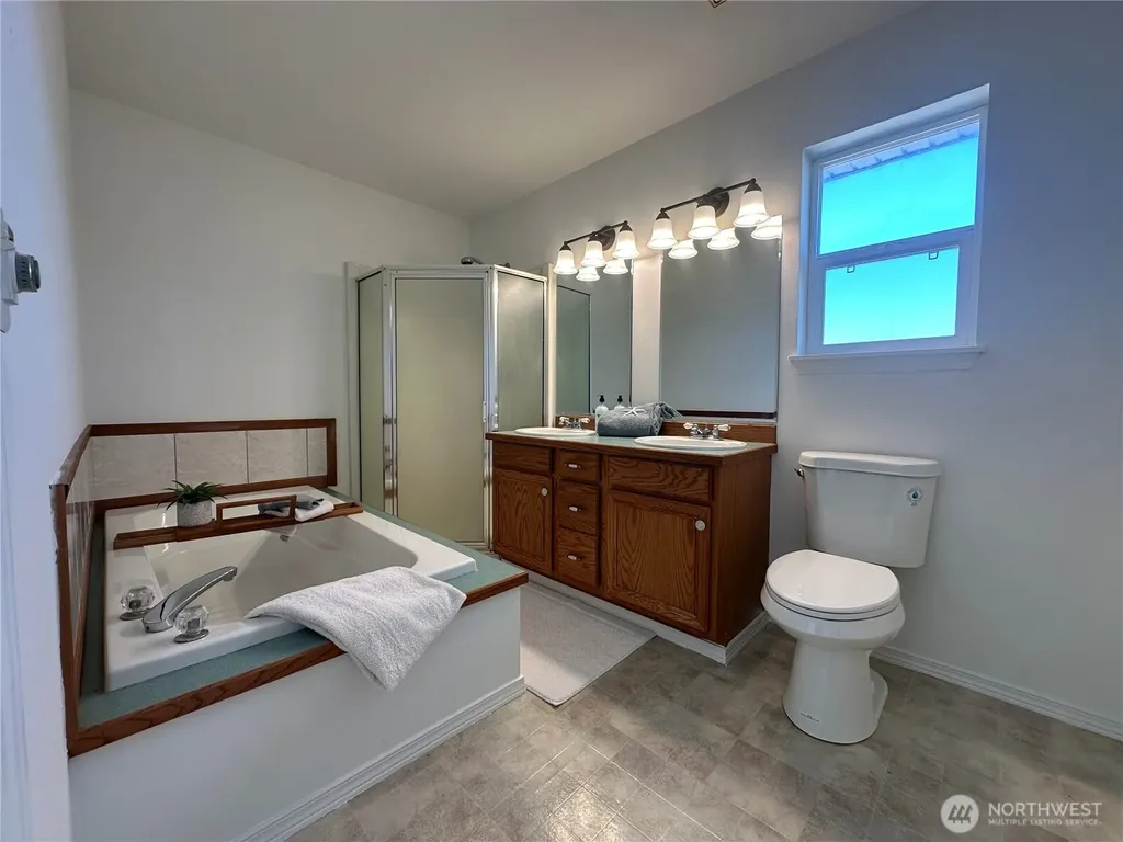 570 Canal Drive NE Ocean Shores WA 98569