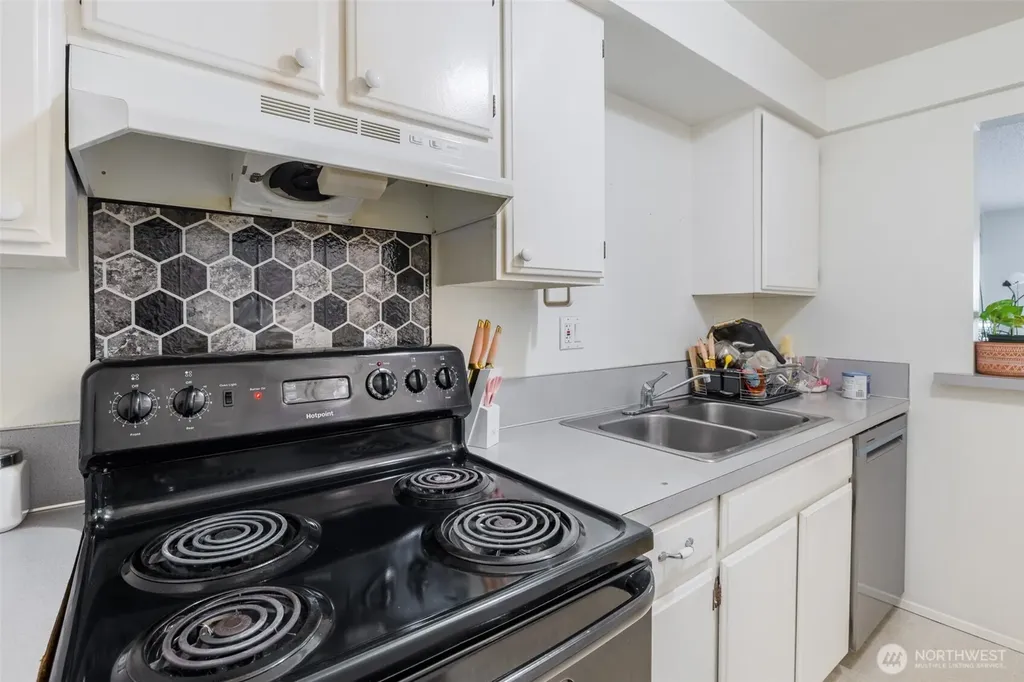 3425 S 176th Street Seatac WA 98188