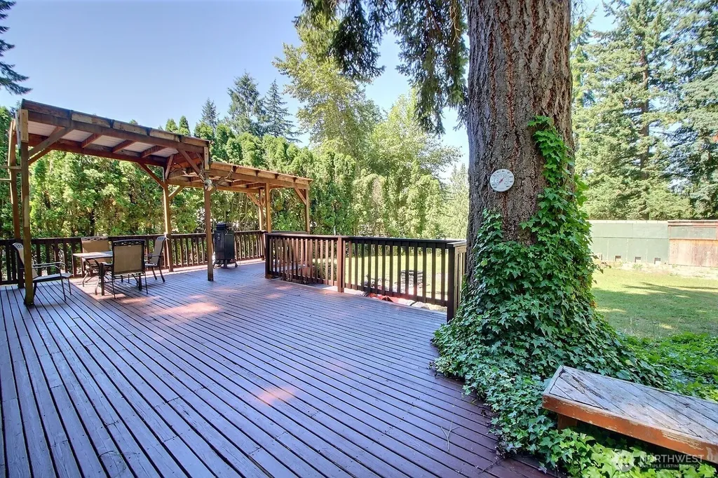 36204 108th Avenue Ct E Eatonville WA 98328