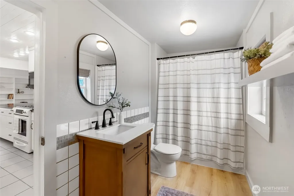 919 Liberty Street Lynden WA 98264