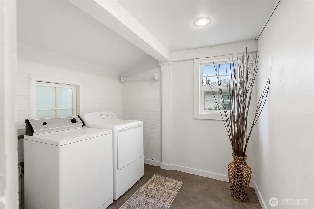 919 Liberty Street Lynden WA 98264