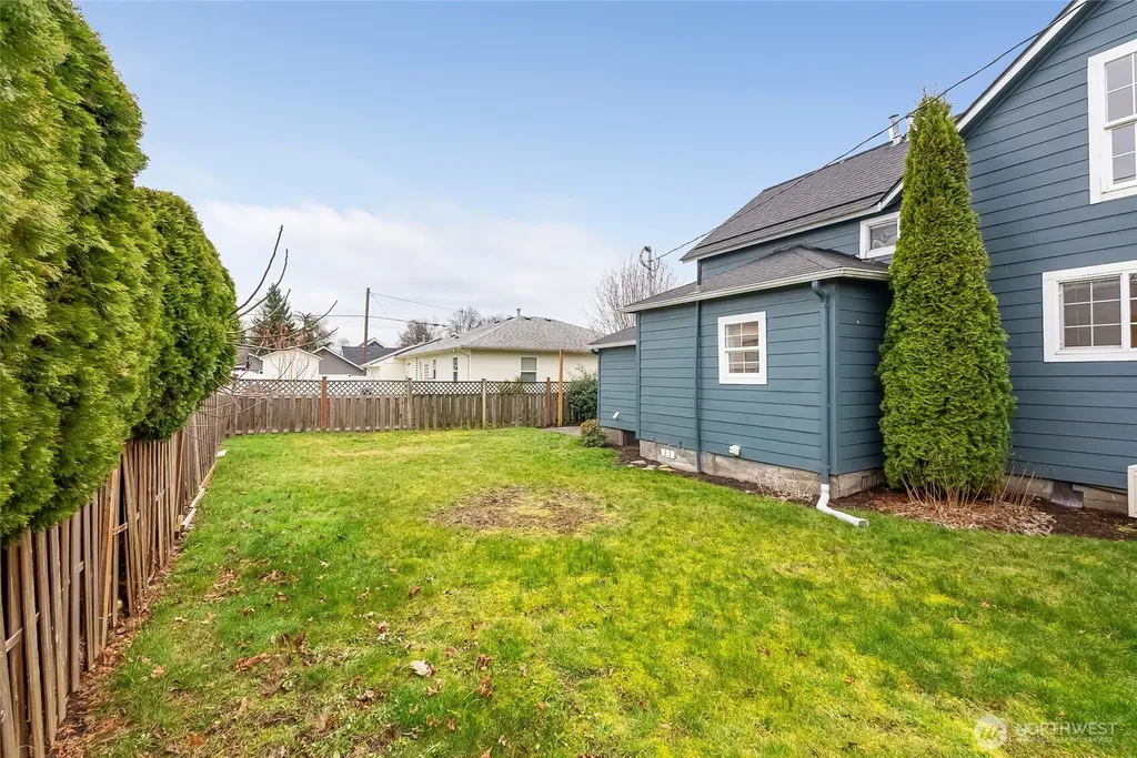 919 Liberty Street Lynden WA 98264
