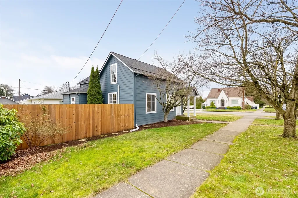 919 Liberty Street Lynden WA 98264