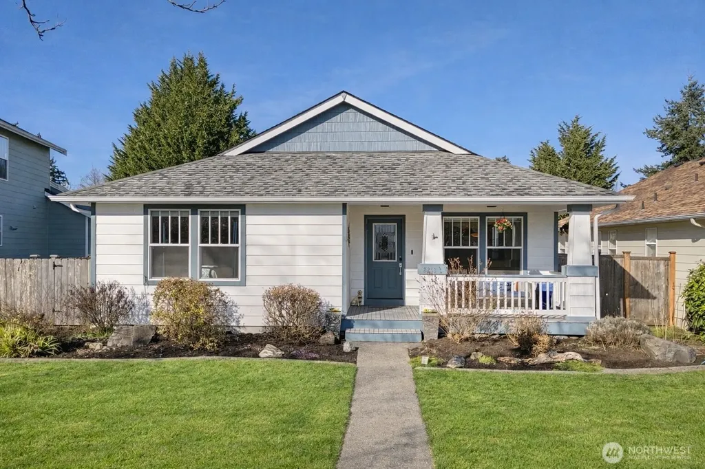 2253 Mcdonald Avenue Dupont WA 98327