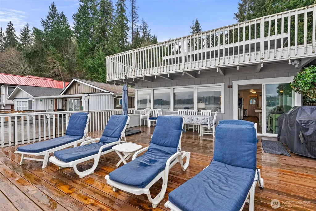 11571 E State Route 106 Union WA 98592