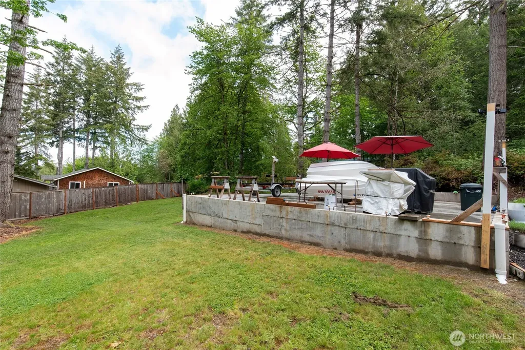 151 E Hillside Drive Belfair WA 98528