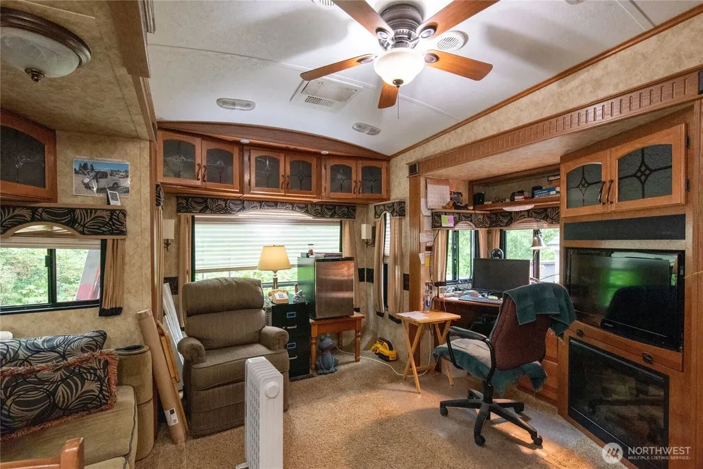 151 E Hillside Drive Belfair WA 98528