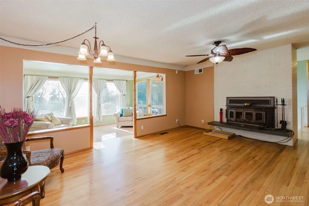 1412 Sheridan Road Bremerton WA 98310