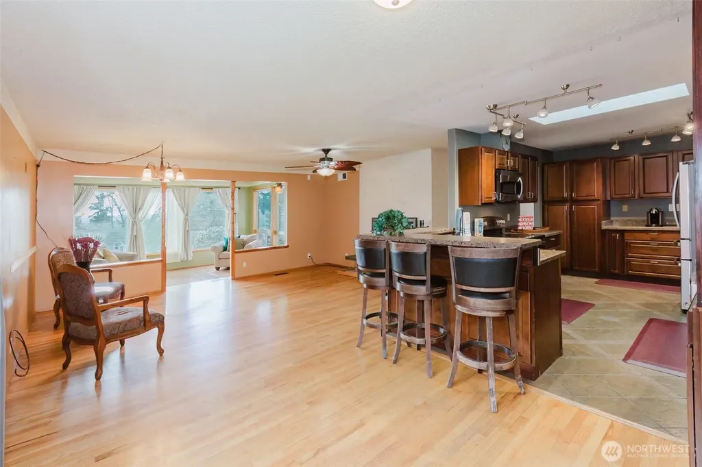 1412 Sheridan Road Bremerton WA 98310