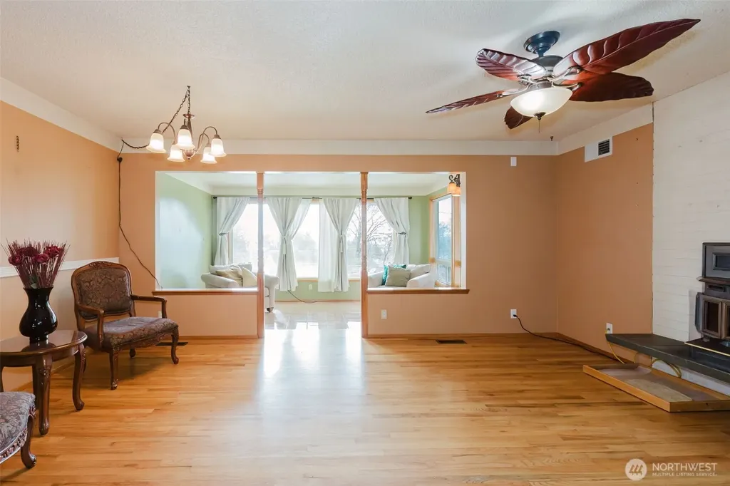 1412 Sheridan Road Bremerton WA 98310