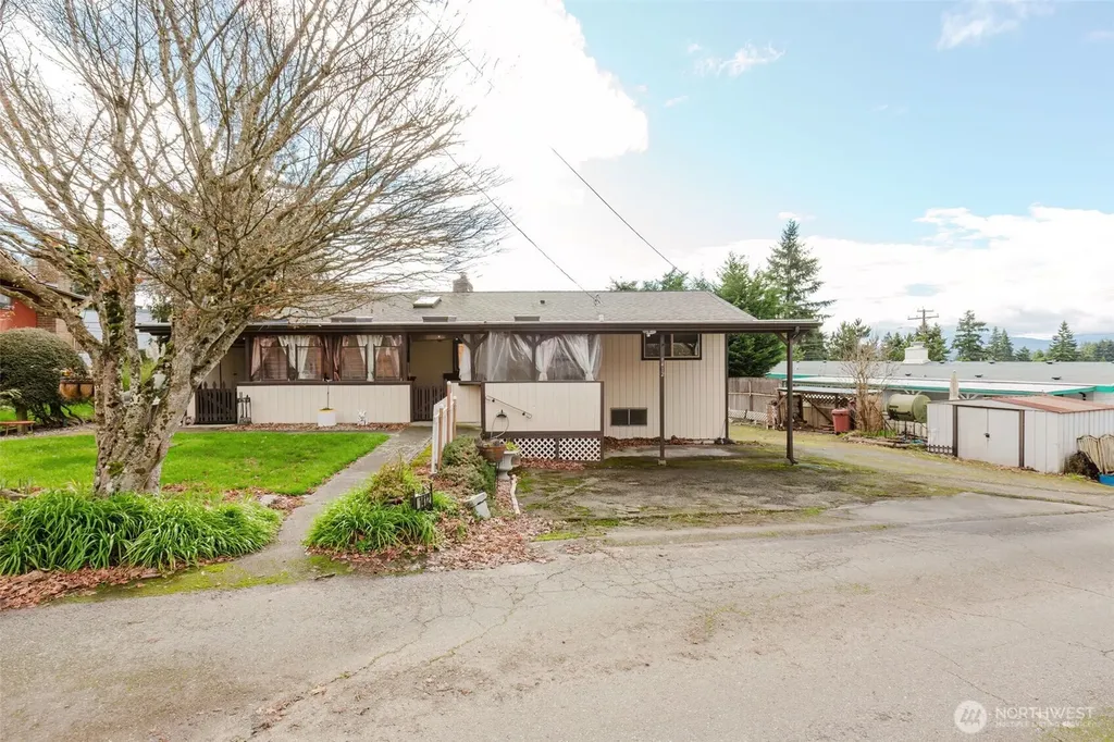 1412 Sheridan Road Bremerton WA 98310
