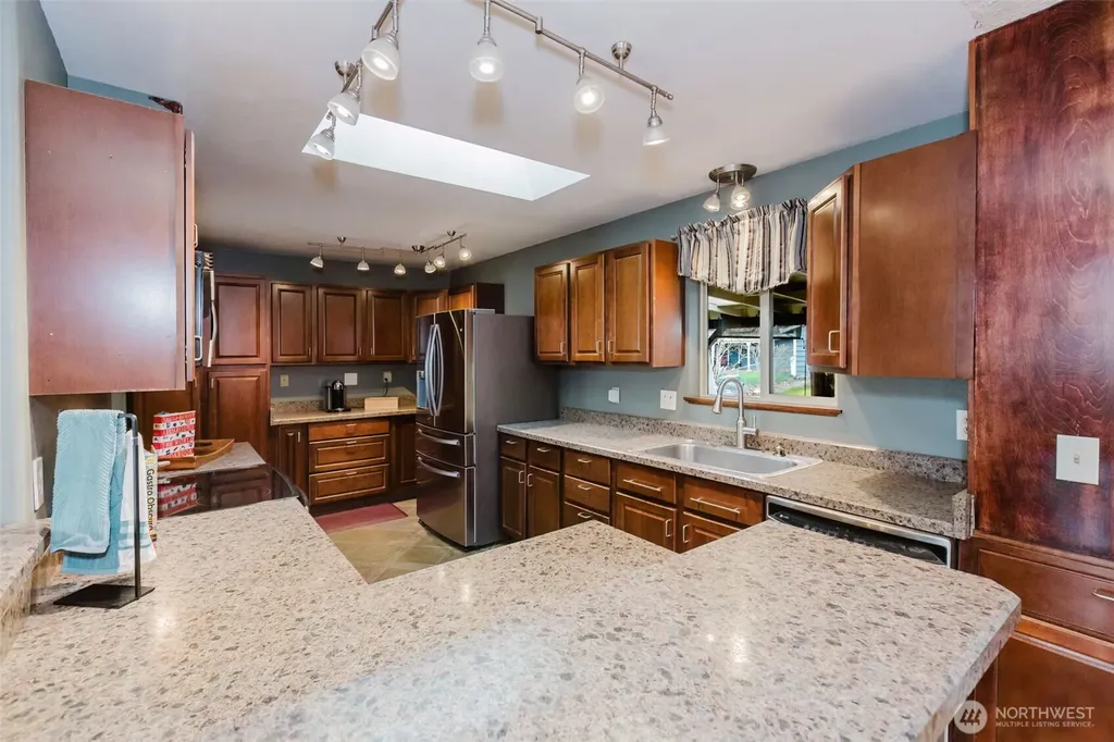 1412 Sheridan Road Bremerton WA 98310