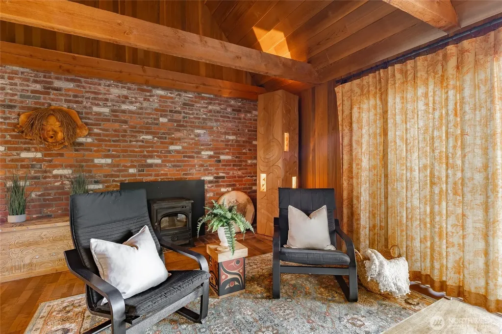 1014 Ben Nevis Loop Shaw Island WA 98286