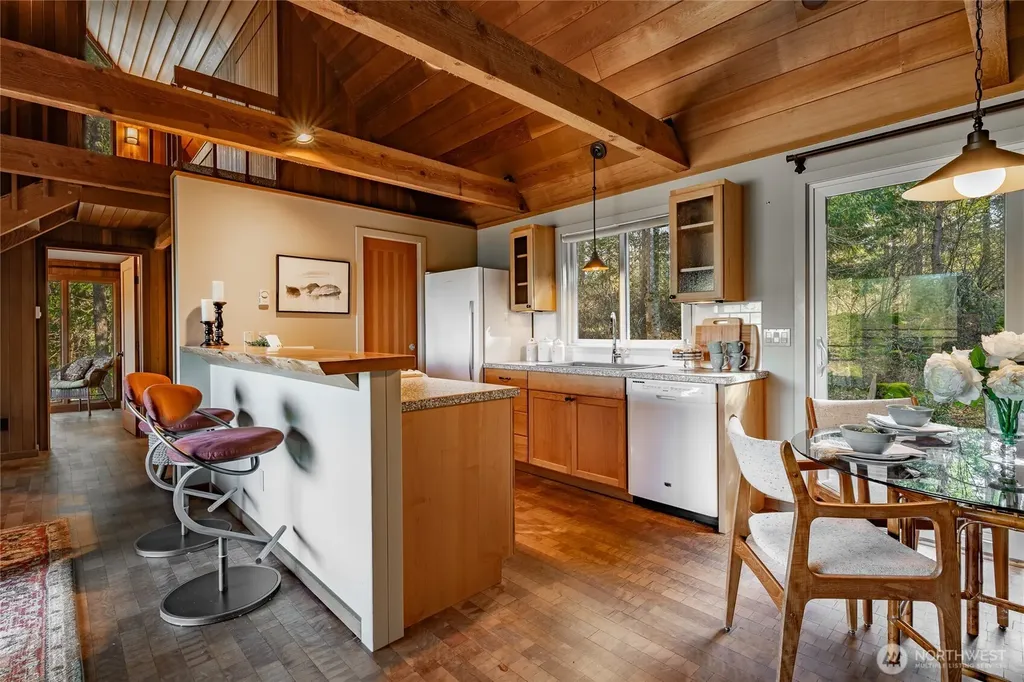 1014 Ben Nevis Loop Shaw Island WA 98286