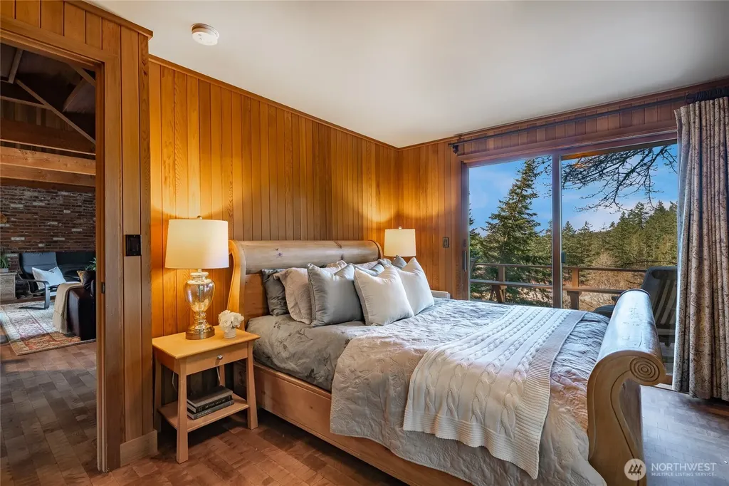 1014 Ben Nevis Loop Shaw Island WA 98286