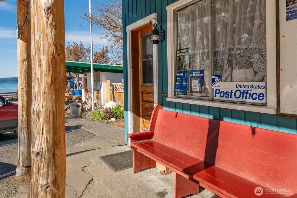 1014 Ben Nevis Loop Shaw Island WA 98286