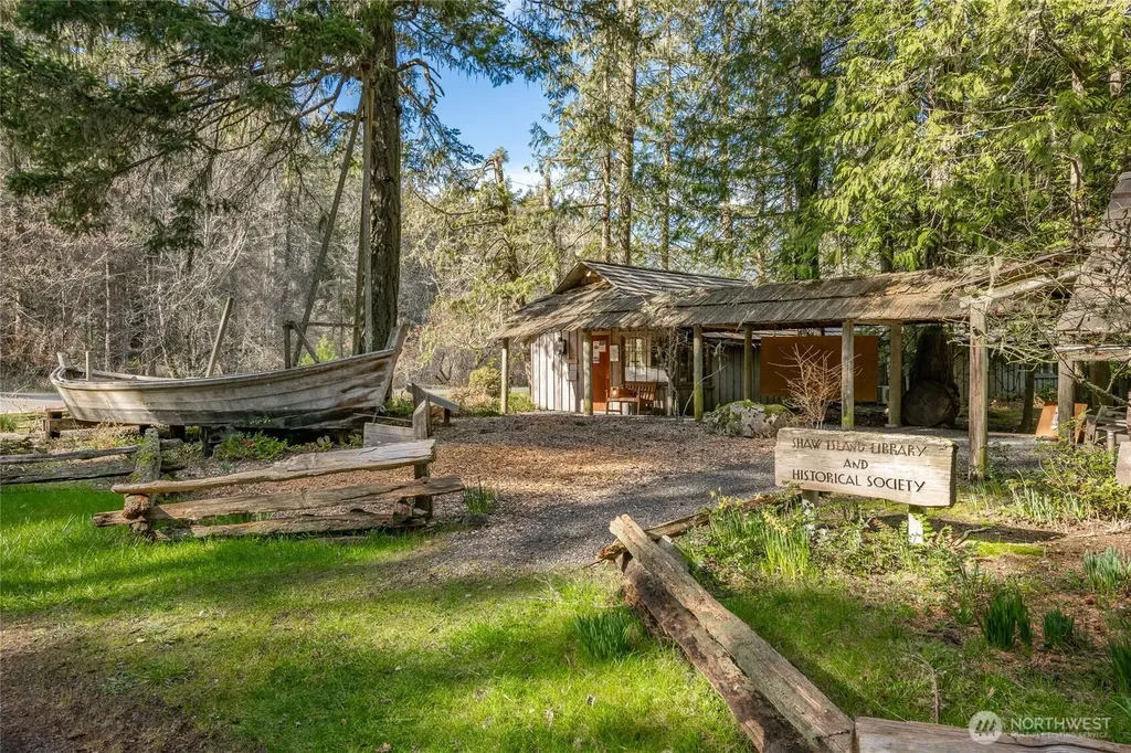 1014 Ben Nevis Loop Shaw Island WA 98286