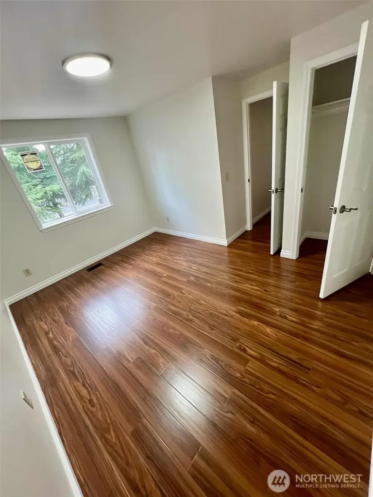 10900 SE 219th Place Kent WA 98031