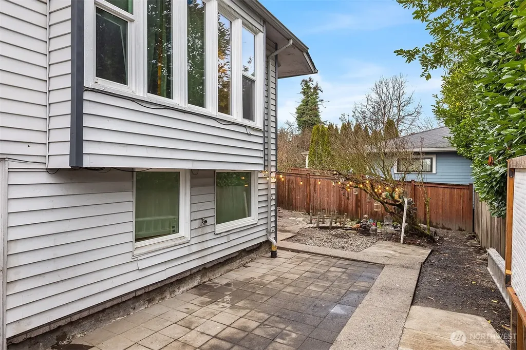 2614 E Pike Street Seattle WA 98122