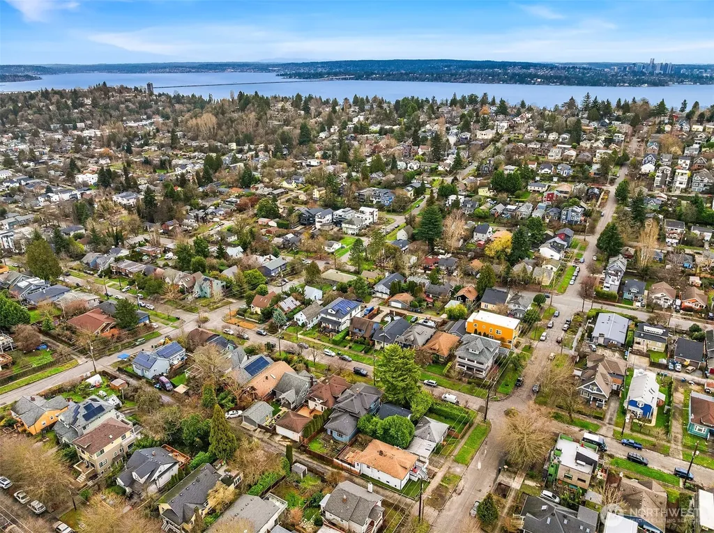 2614 E Pike Street Seattle WA 98122