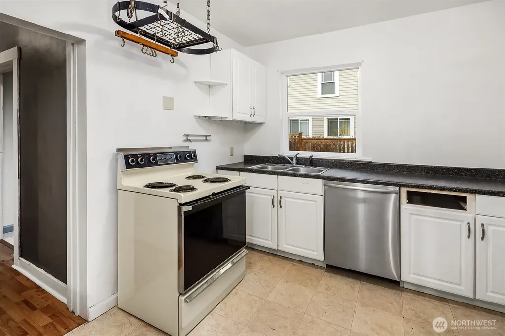 2614 E Pike Street Seattle WA 98122