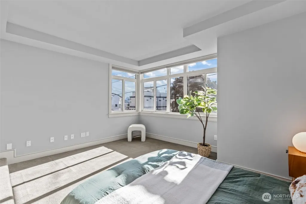 116 Aloha Street Seattle WA 98109