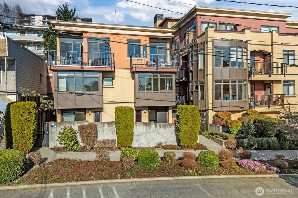 116 Aloha Street Seattle WA 98109