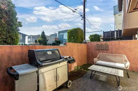 116 Aloha Street Seattle WA 98109