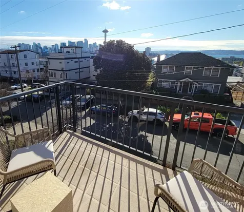 116 Aloha Street Seattle WA 98109