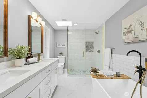 26100 SE 225th Place Maple Valley WA 98038