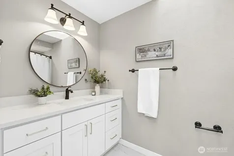 26100 SE 225th Place Maple Valley WA 98038